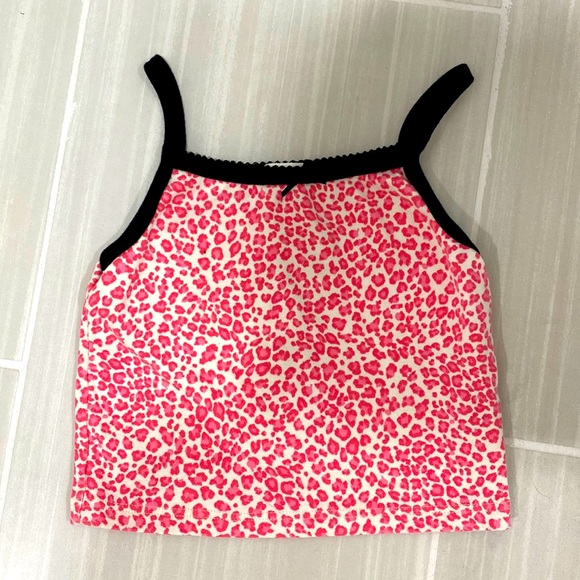 Selling a pacsun tank top in perfect condition! <3 - Picture 1 of 2